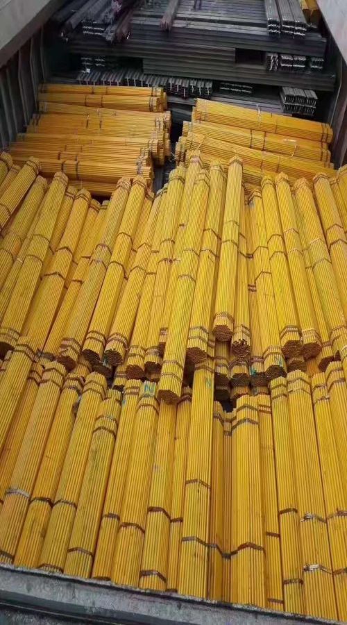 如何避免焊接鋼管在生產(chǎn)時(shí)斜軋穿孔時(shí)孔腔的形成？